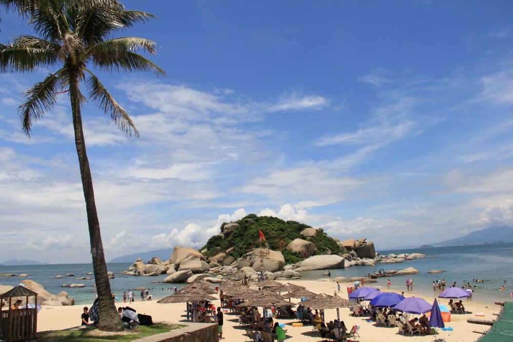 ساحل شونلیائو از زیباترین سواحل چین