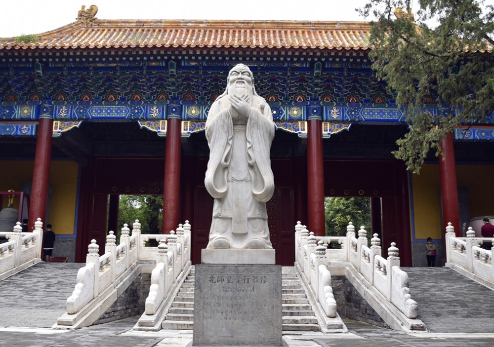 مجسمه معبد کنفوسیوس در پکن