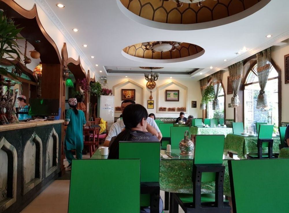 رستوران هلال ماه از رستوران های حلال چین